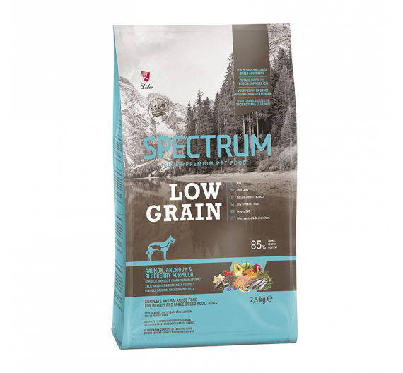 Spectrum Low Grain Medium/Large Adult Salmon, Anchovy & Blueberry 2.5kg